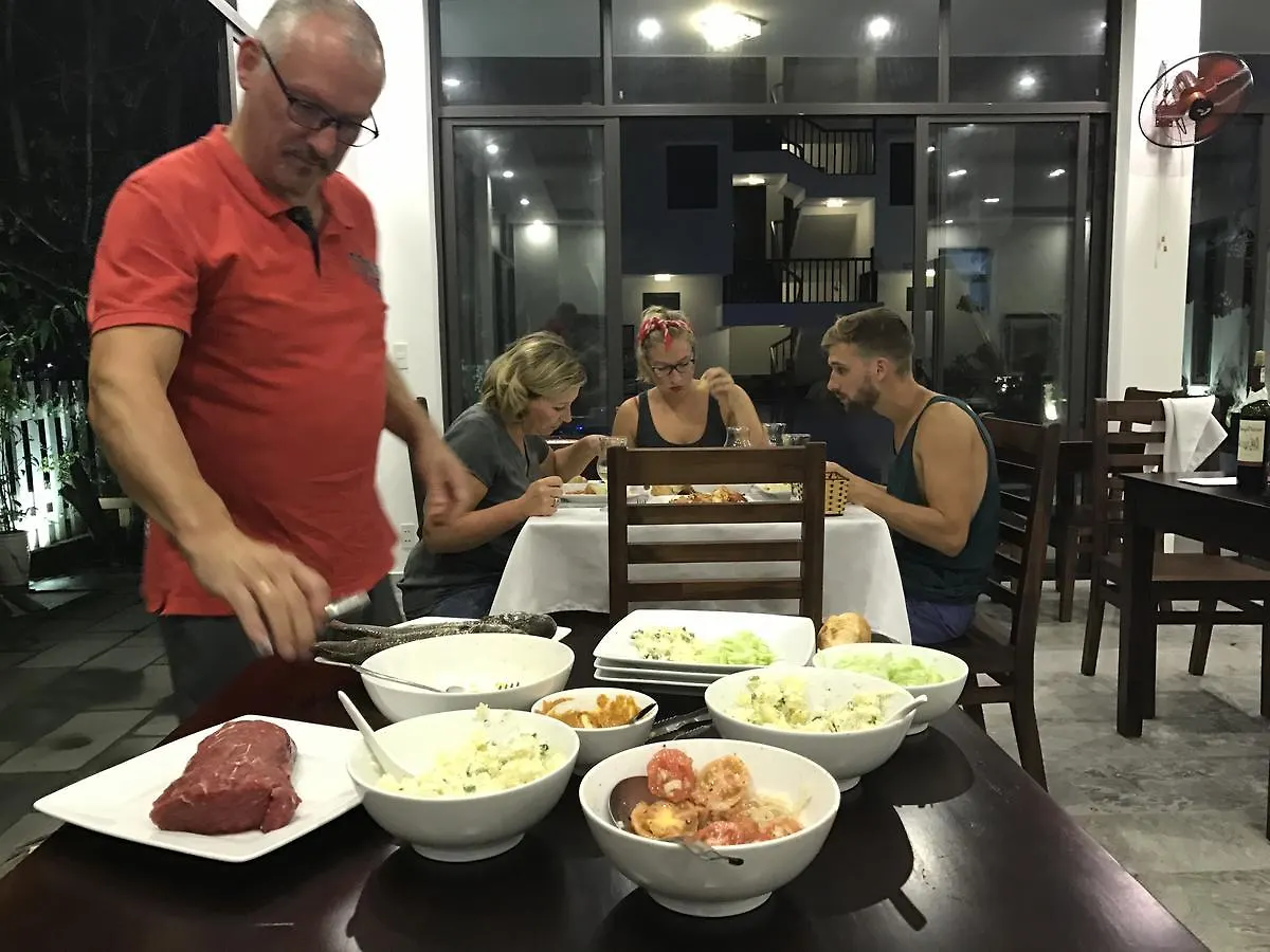 Ruby Hotel Hoi An 3*,