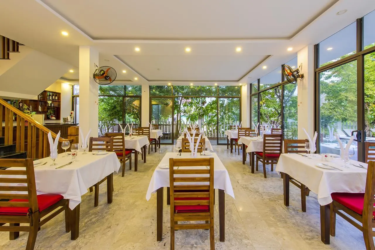 Ruby Hotel Hoi An