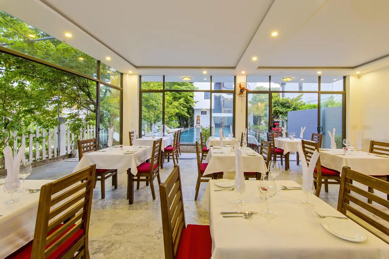 Ruby Hotel Hoi An 3*,  Vietnam